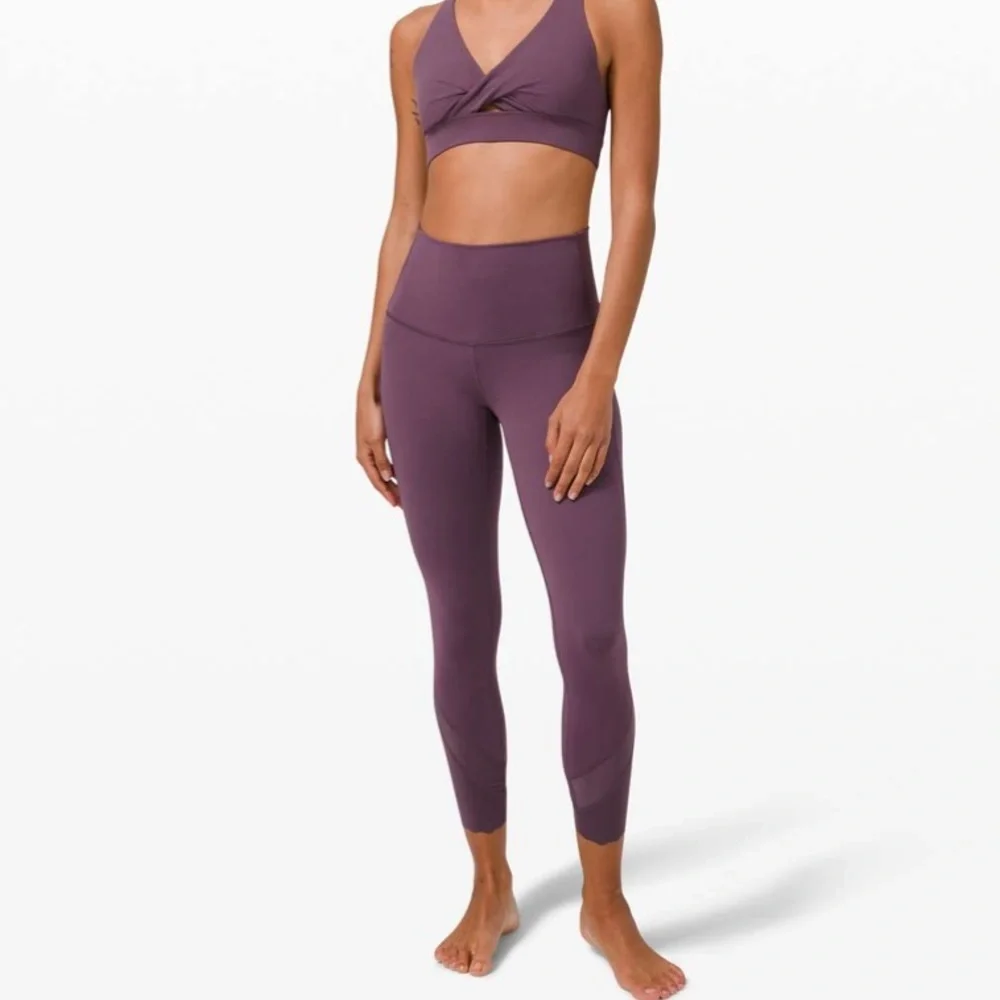 Lululemon Wunder under high rise waist scallop hem crop 23” 4 grape thistle